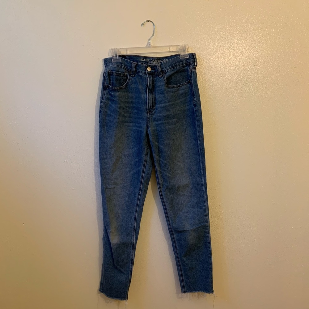 American Eagle slim mom jeans